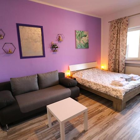 Charming Cozy Studio - Old Town - Free Minibar Lägenhet Bukarest Exteriör bild