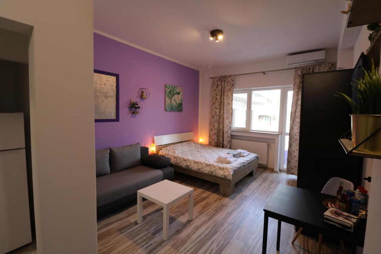 Charming Cozy Studio - Old Town - Free Minibar Lägenhet Bukarest Exteriör bild