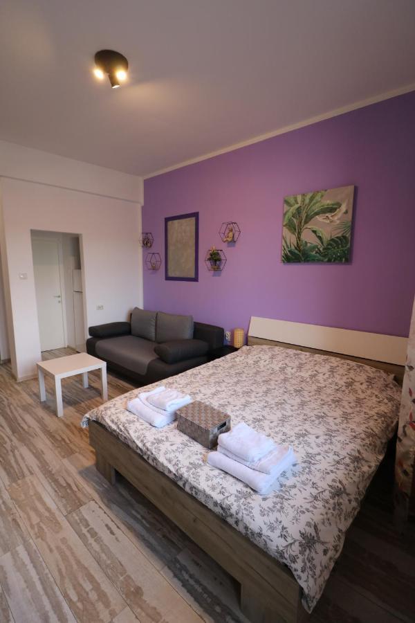 Charming Cozy Studio - Old Town - Free Minibar Lägenhet Bukarest Exteriör bild
