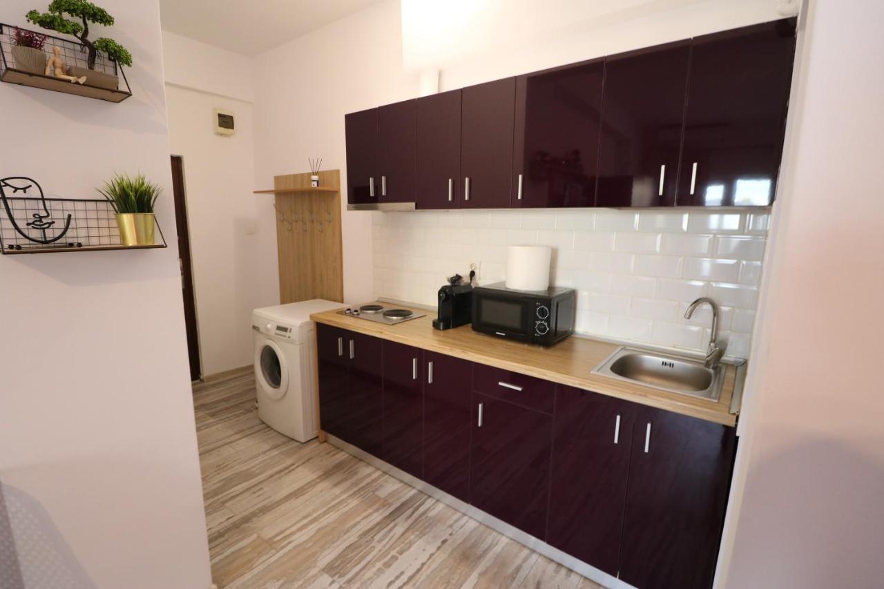 Charming Cozy Studio - Old Town - Free Minibar Lägenhet Bukarest Exteriör bild