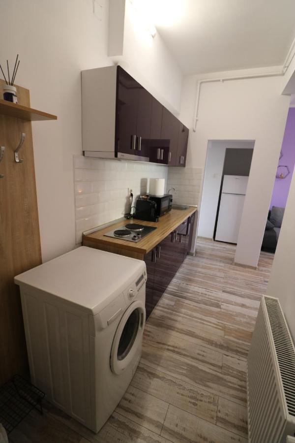 Charming Cozy Studio - Old Town - Free Minibar Lägenhet Bukarest Exteriör bild
